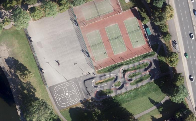 Aerial view of Hillsborough Park showing tennis courts